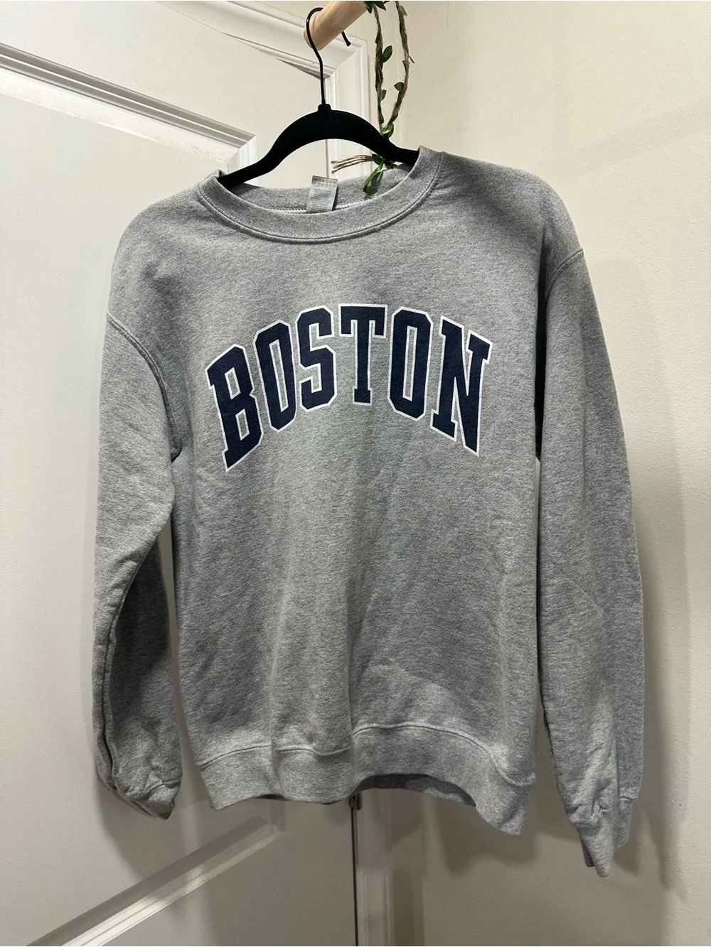 Boston Sweatshirt Crewneck Heather Grey Navy Arch Lettering Size Small
